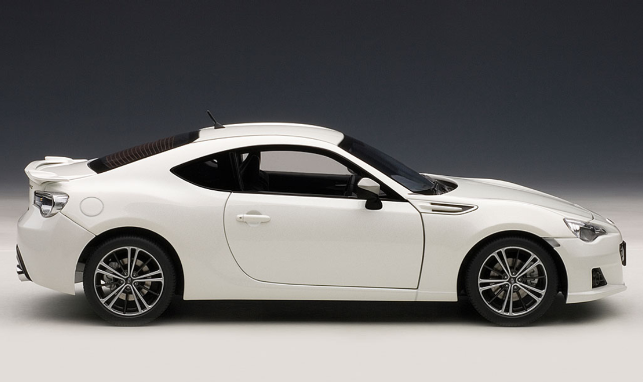 1/18 AUTOart SUBARU BRZ BR-Z (WHITE) Diecast Car Model 78693 