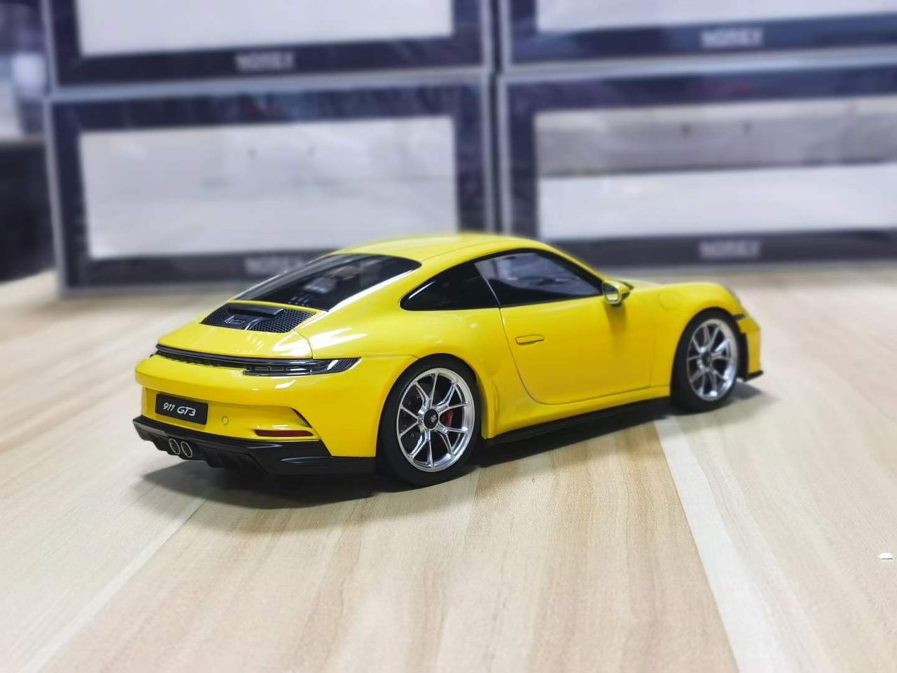 ノレブ 1/18 ポルシェ 911 GT3 ツーリング 限定 - おもちゃ