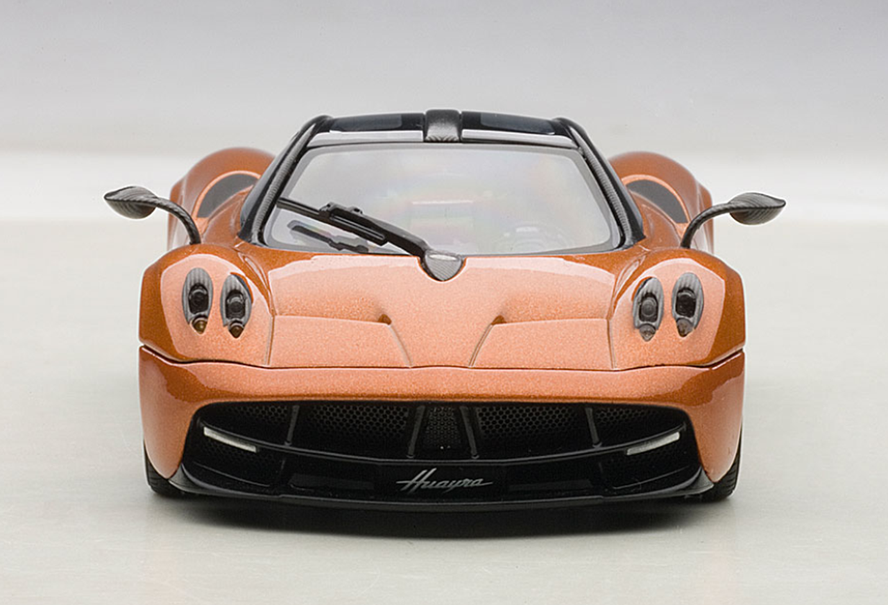 1/43 AUTOart PAGANI HUAYRA (BRONZE) Diecast Car Model 58207