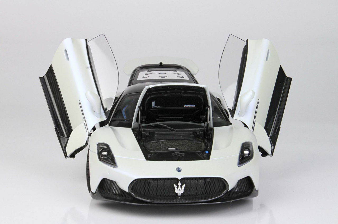 1/18 BBR Maserati MC20 (Audace White) Diecast Car Model