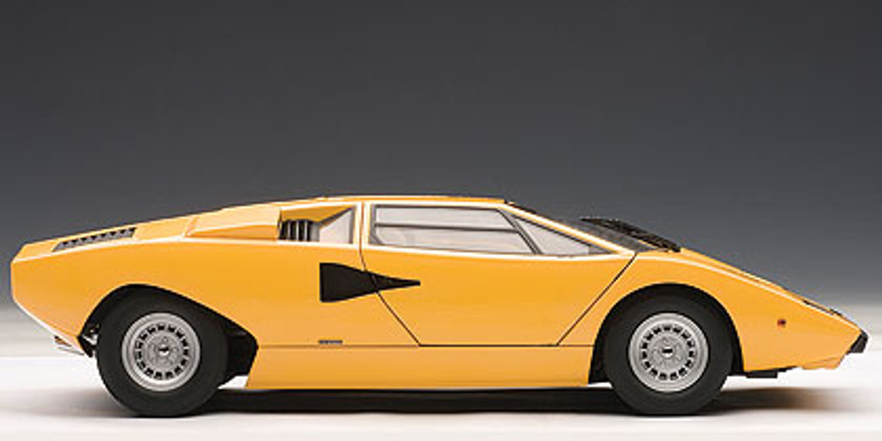オートアート 1/18 ランボルギーニ カウンタック LP400 イエロー 1/18 AUTOart LAMBORGHINI COUNTACH LP400 (YELLOW) Car Model
