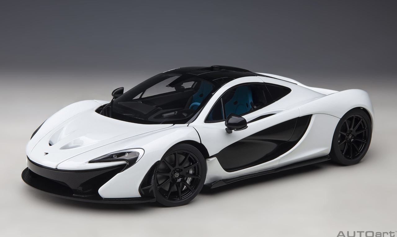 1/18 AUTOart McLaren P1 (Alaskan Diamond White with Blue & Black Interior) Car Model