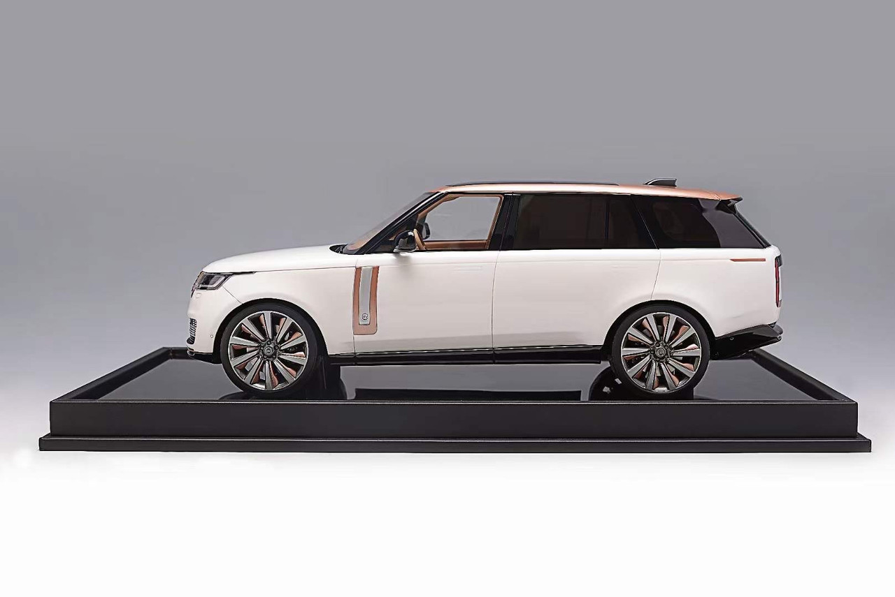 1/18 Motorhelix 2022 Land Rover Range Rover Autobiography Extended  Wheelbase (White) Resin Car Model Limited 199 Pieces - LIVECARMODEL.com