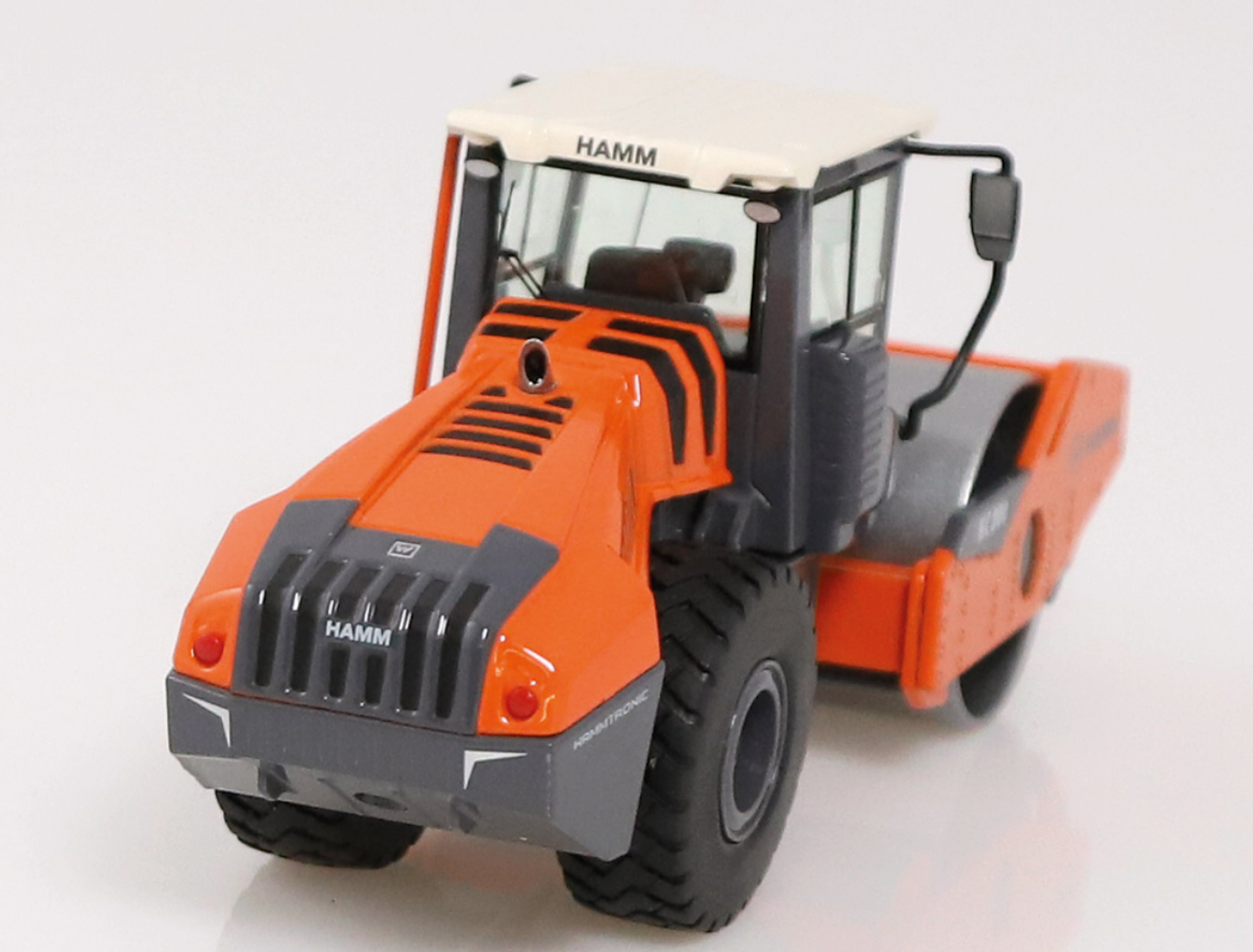 1/50 NZG Hamm HC200 Compactor Diecast Model