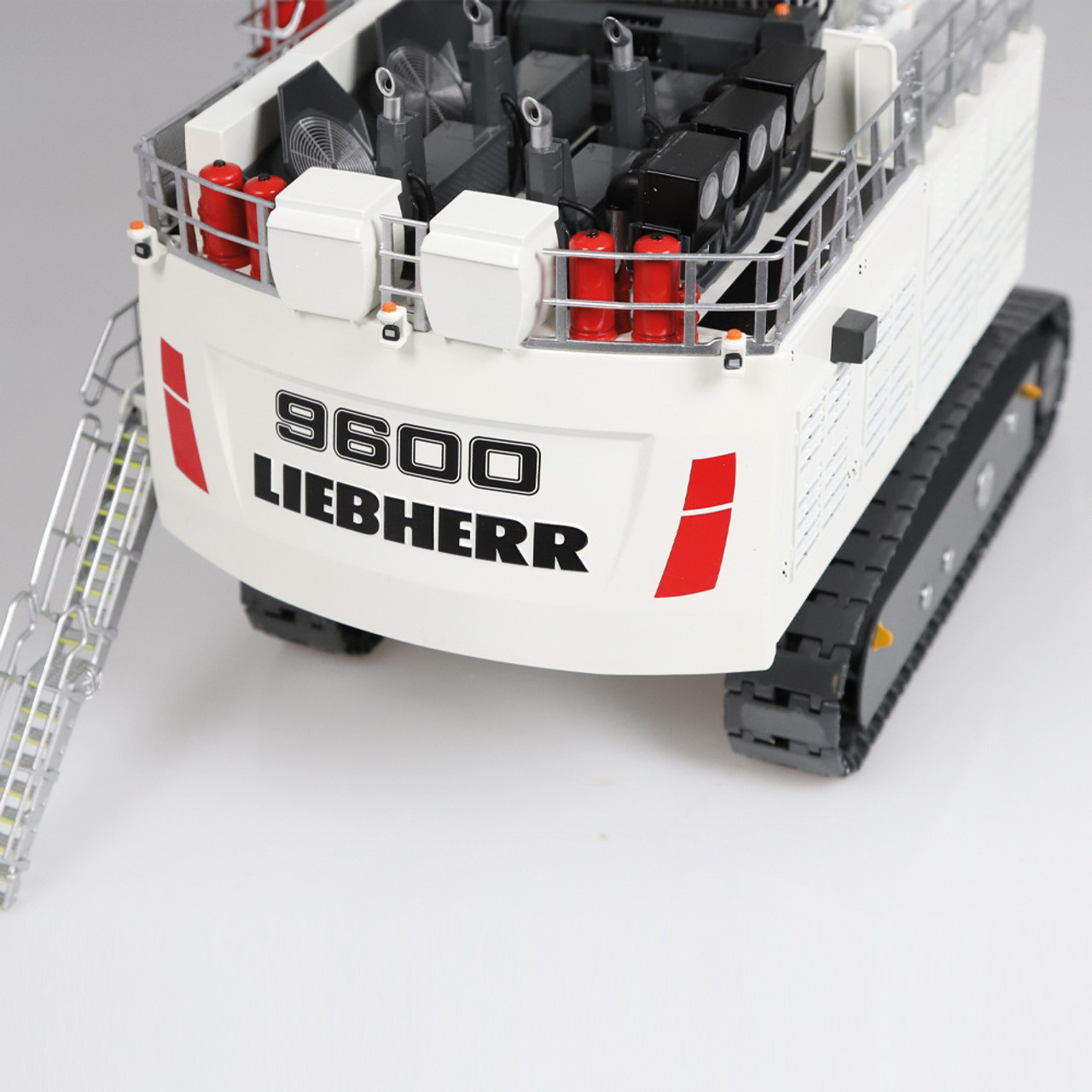 1/50 NZG Liebherr R9600 Backhoe Diecast Model