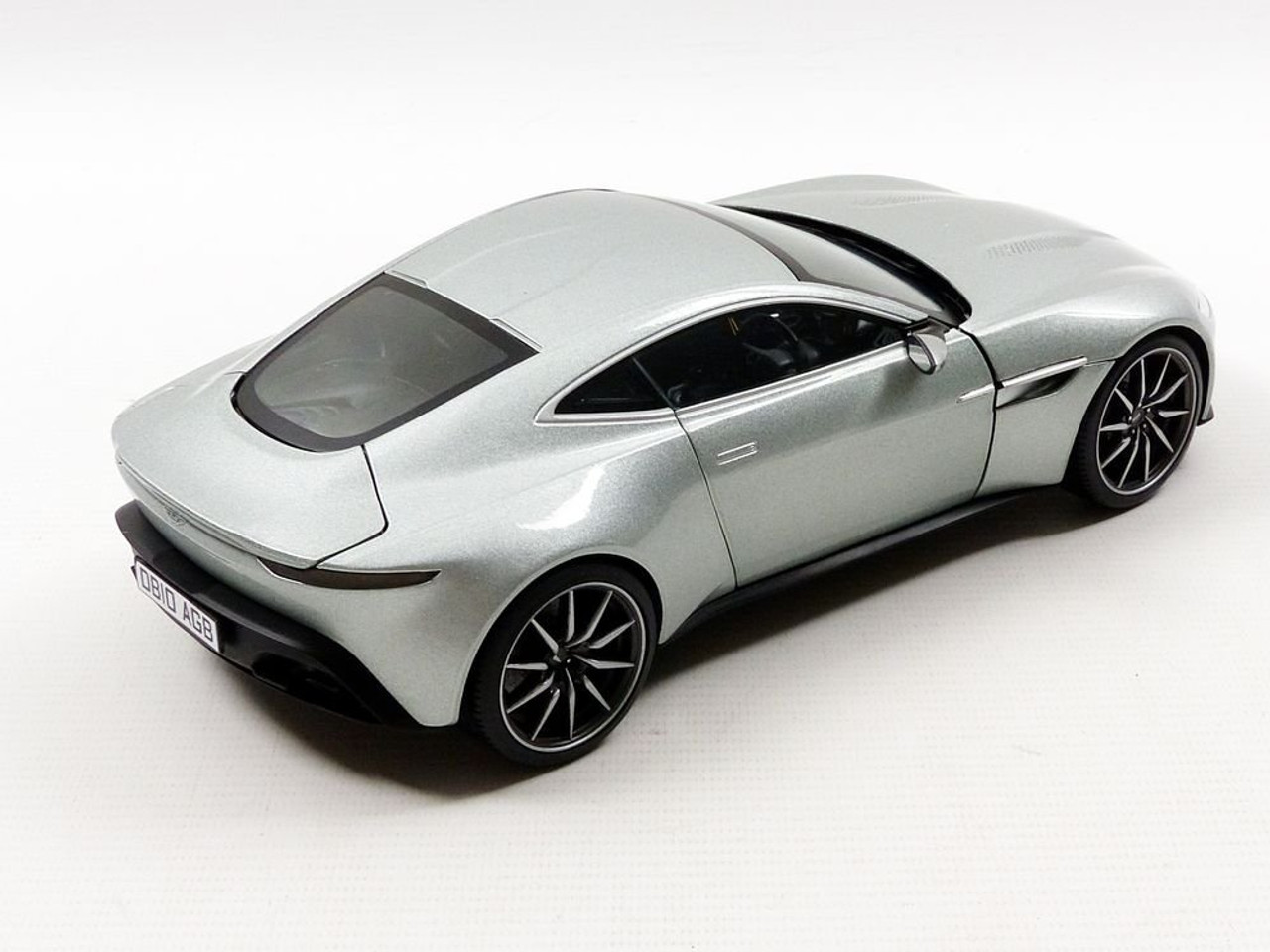 hot wheels aston martin