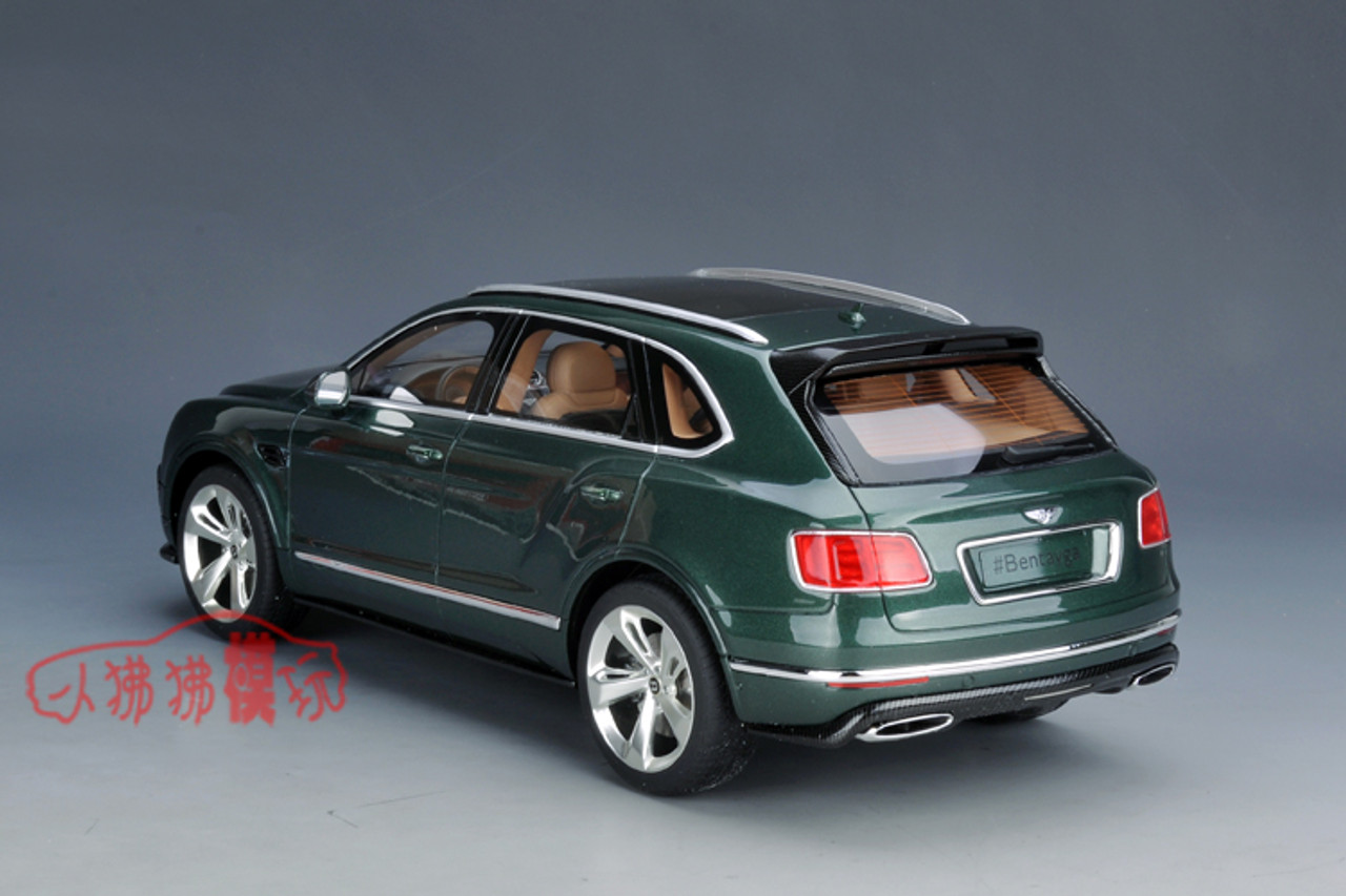 Bentley ミニカー　新品未使用　 Bentayga 1/64 Dealer Edition Bentley Bentayga (White) Diecast Car