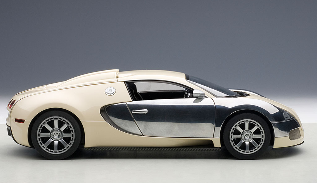 1/18 AUTOart Bugatti Veyron L'Edition Centenaire (White Hermann Zu Leiningen) Car Model