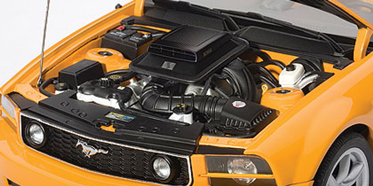 1/18 AUTOart PARNELLI JONES SALEEN MUSTANG #15 - ORANGE