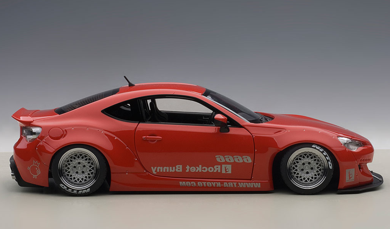 AUTOart 1/18 TOYOTA 86 オートアート スペシャル限定セール ...