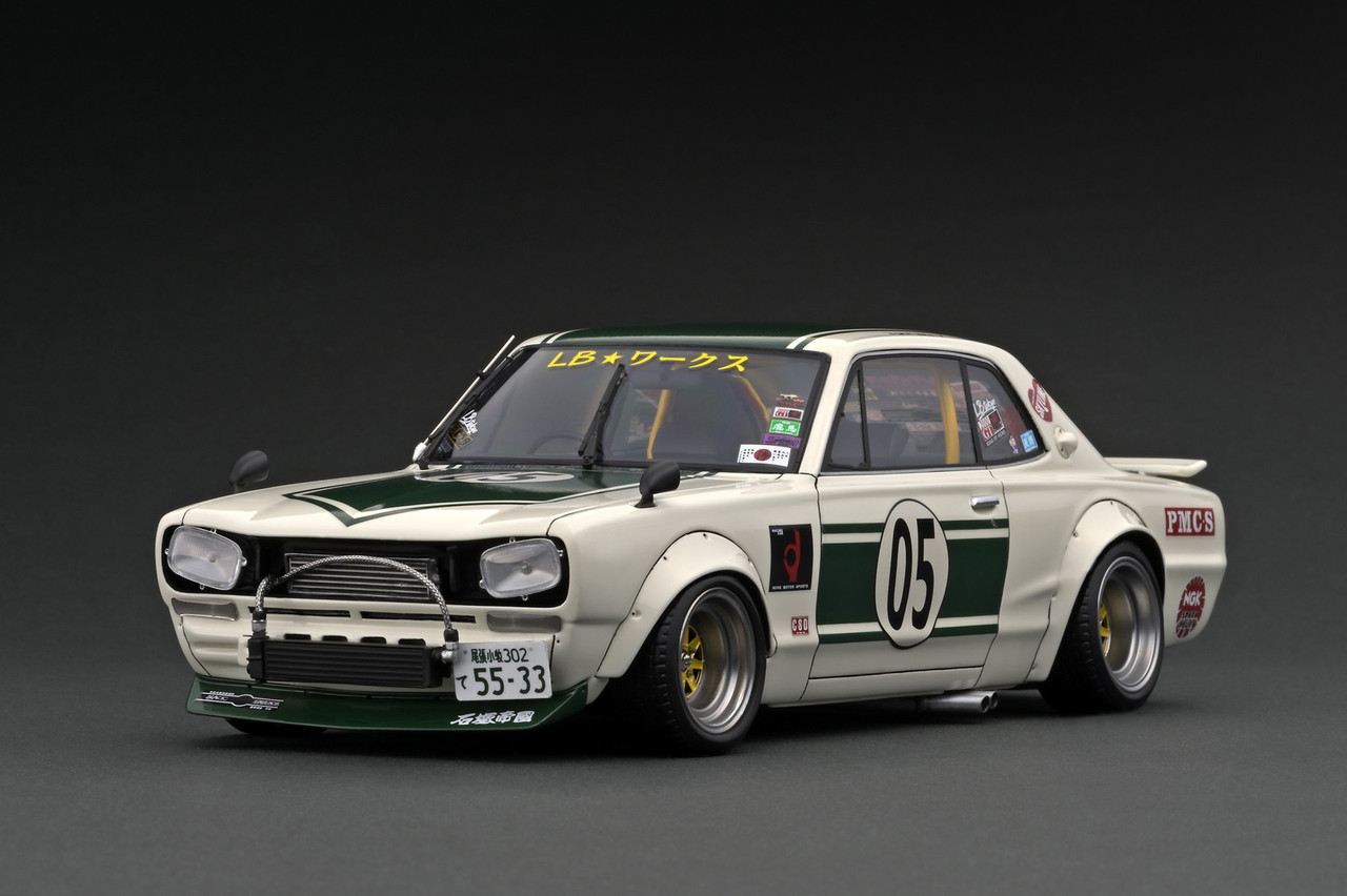 1/18 Ignition Model IG Nissan Skyline LB-WORKS Charasuka Resin Car Model With Mr. Hyuma Kato Figure 1/18 Ignition Model IG Nissan Skyline LB-WORKS Charasuka Resin Car Model With Mr. Hyuma Kato Figure