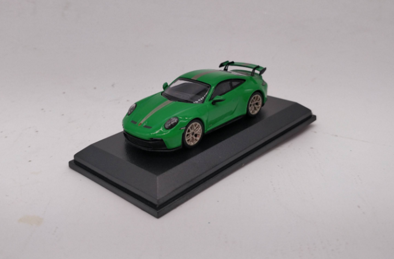 1/64 MINICHAMPS PORSCHE 911 GT3 (992) 2021 Green Diecast Car Model