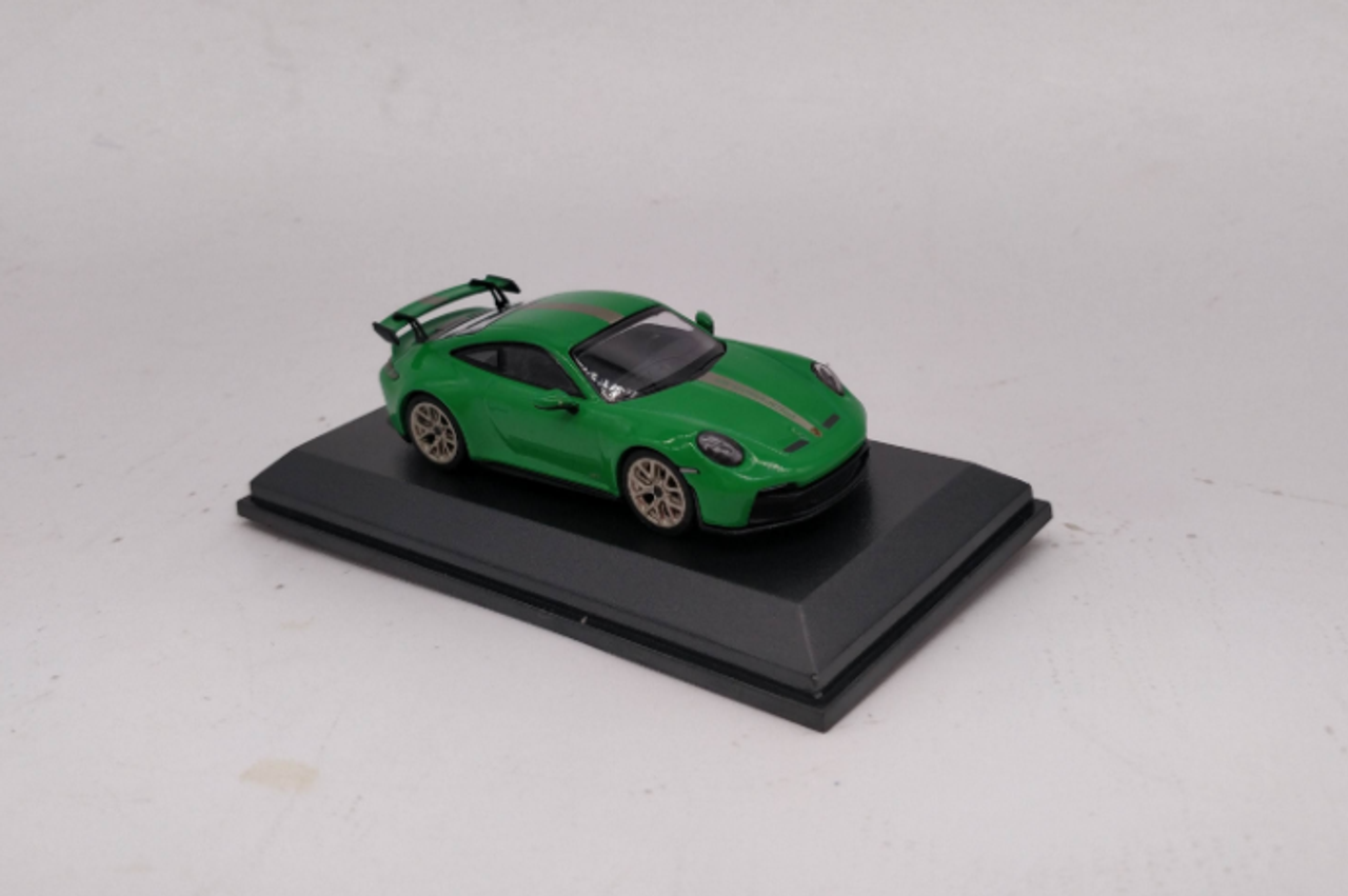 1/64 MINICHAMPS PORSCHE 911 GT3 (992) 2021 Green Diecast Car Model