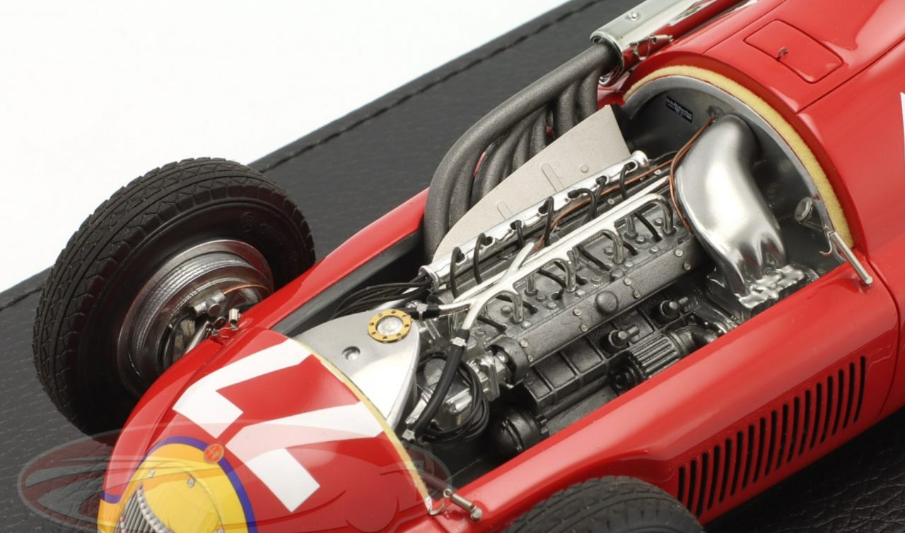 1/18 GP Replicas 1951 Formula 1 J.M. Fangio Alfa 159 #22 Winner Spain GP World Champion Car Model