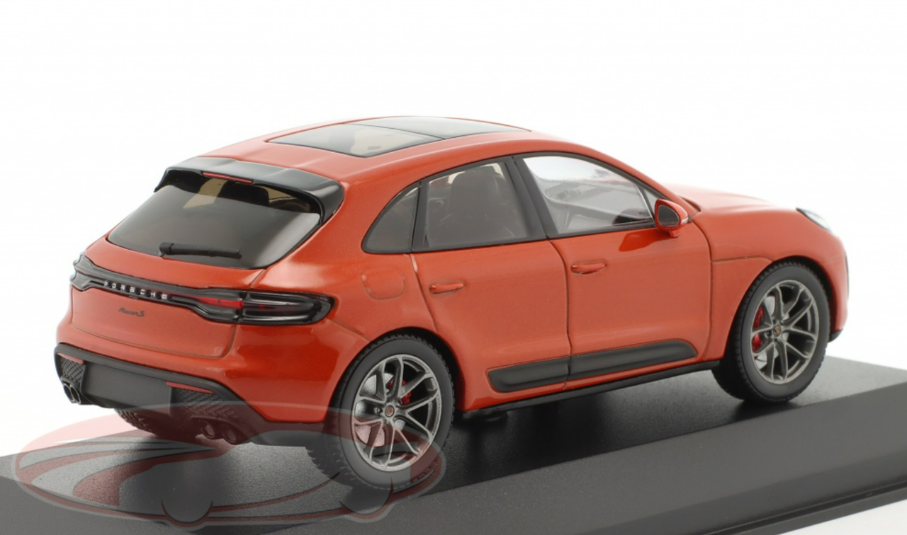 1/43 Dealer Edition Porsche Macan S Turismo III (Papaya Orange Metallic) Car Model