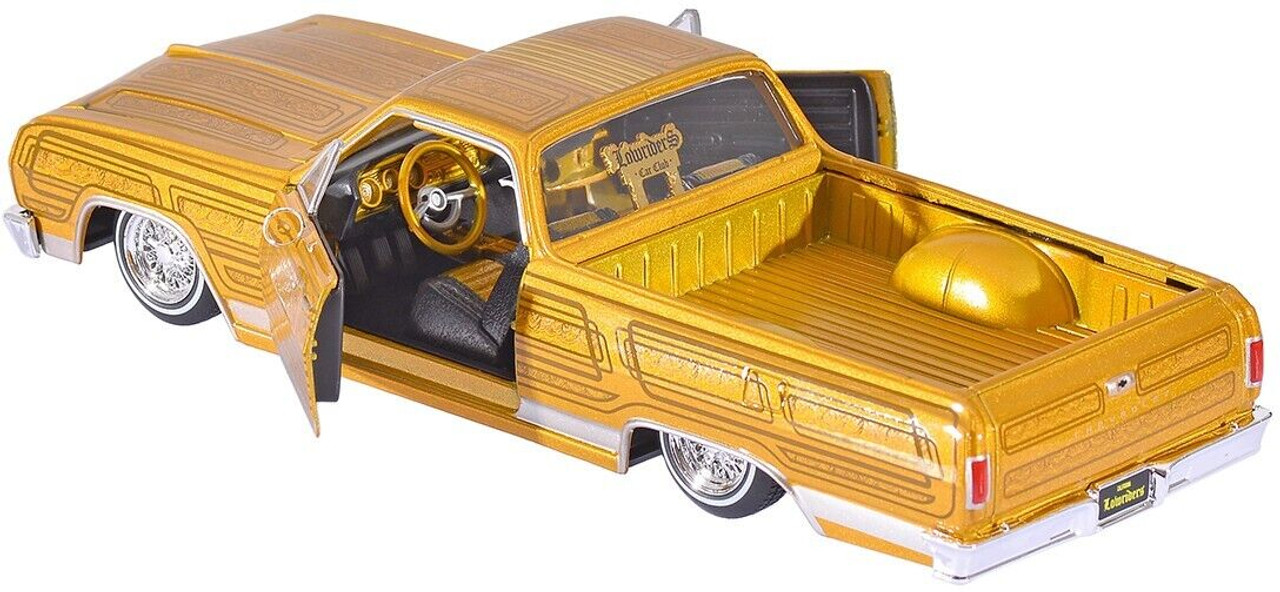 1/24 Maisto 1965 Chevrolet El Camino Lowrider (Gold) Diecast Car Model