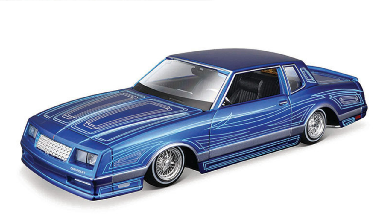 1/24 Maisto 1986 Chevrolet Monte Carlo Lowrider (Candy Blue) Diecast Car  Model