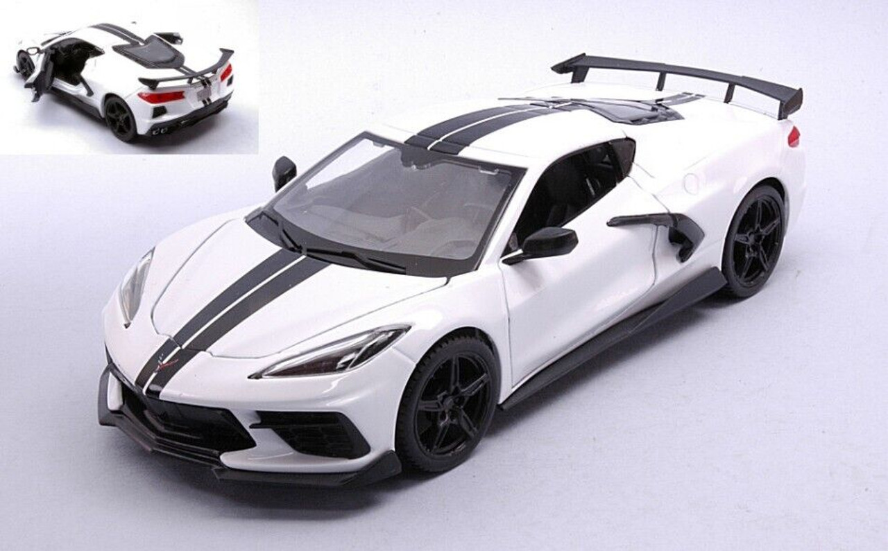 1/24 Maisto Chevrolet Corvette C8 Stingray Coupe (White with Black Stripes) Diecast Car Model