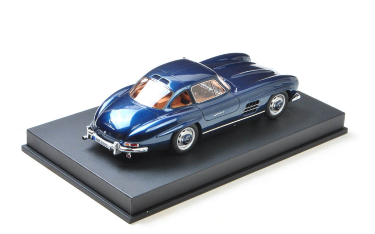 1/18 DreamPower Mercedes-Benz Mercedes MB 300 SL 300SL (Blue) Car Model