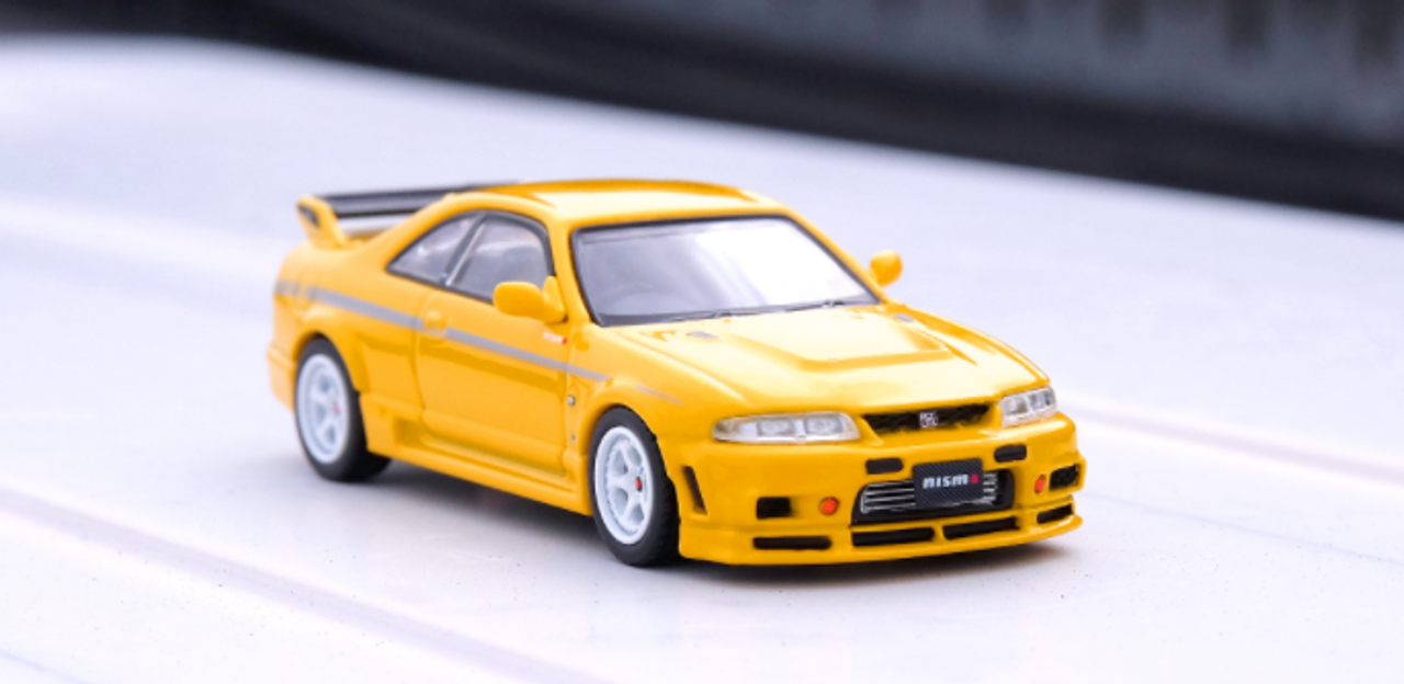 1/64 INNO NISSAN SKYLINE GT-R (R33) NISMO 400R Lightning Yellow Diecast Car Model