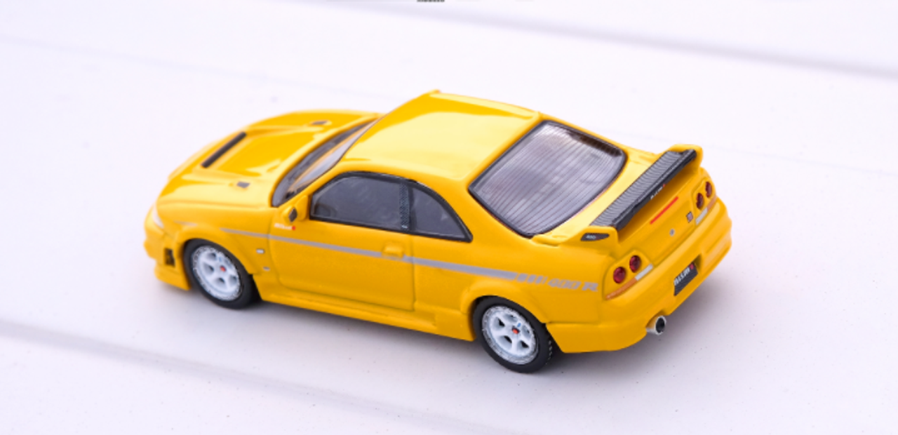 1/64 INNO NISSAN SKYLINE GT-R (R33) NISMO 400R Lightning Yellow Diecast Car Model