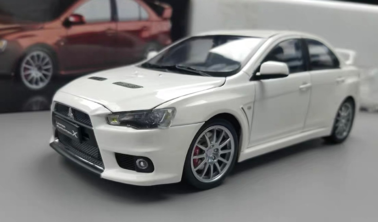 1/18 Dealer Edition Mitsubishi Lancer EVO Evolution X (White) Standard  Wheel Diecast Car Model