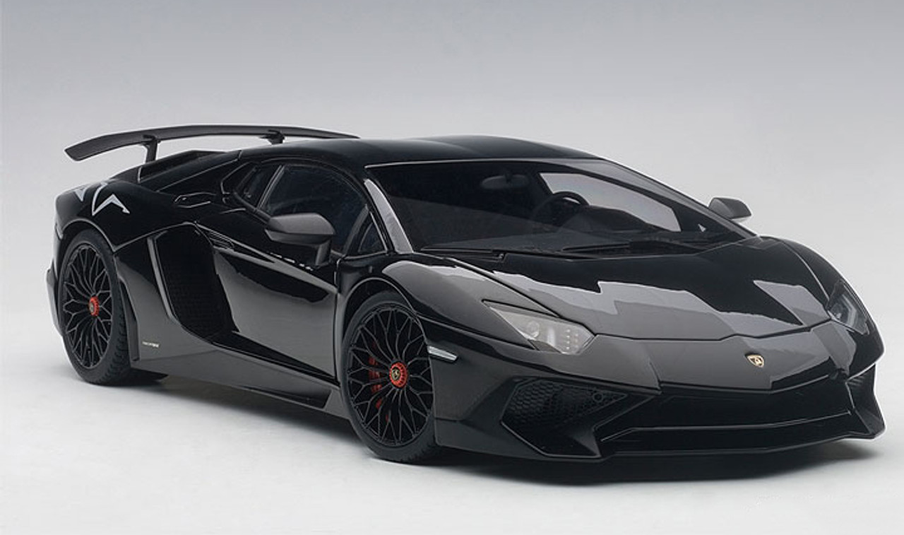 1/18 AUTOart Lamborghini Aventador SV LP750-4 (Nero Aldebaran Gloss Black) Car Model