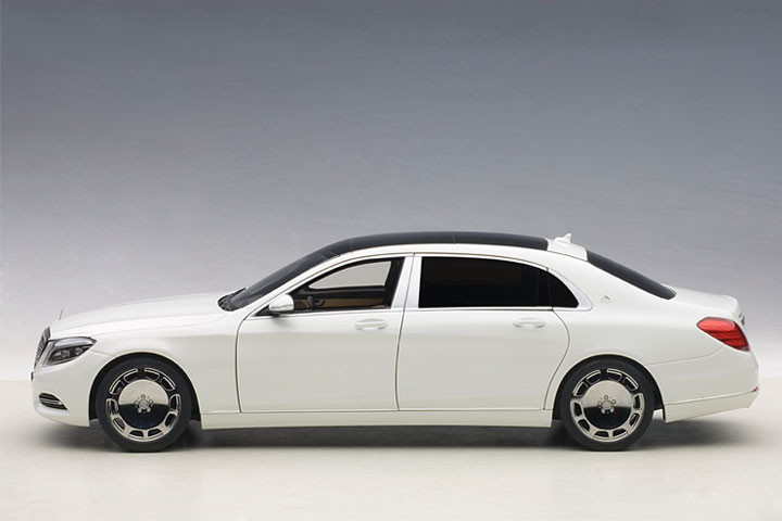 1/18 AUTOart Mercedes Benz Maybach S-Class S-Klasse S600 (White