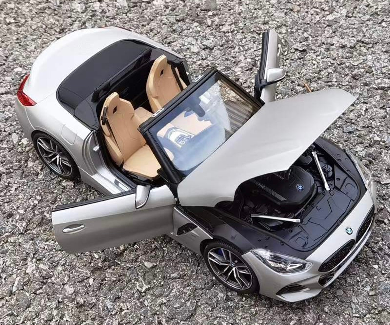 1/18 Norev BMW Z4 G29 (2018–present) (Silver) Diecast Car Model