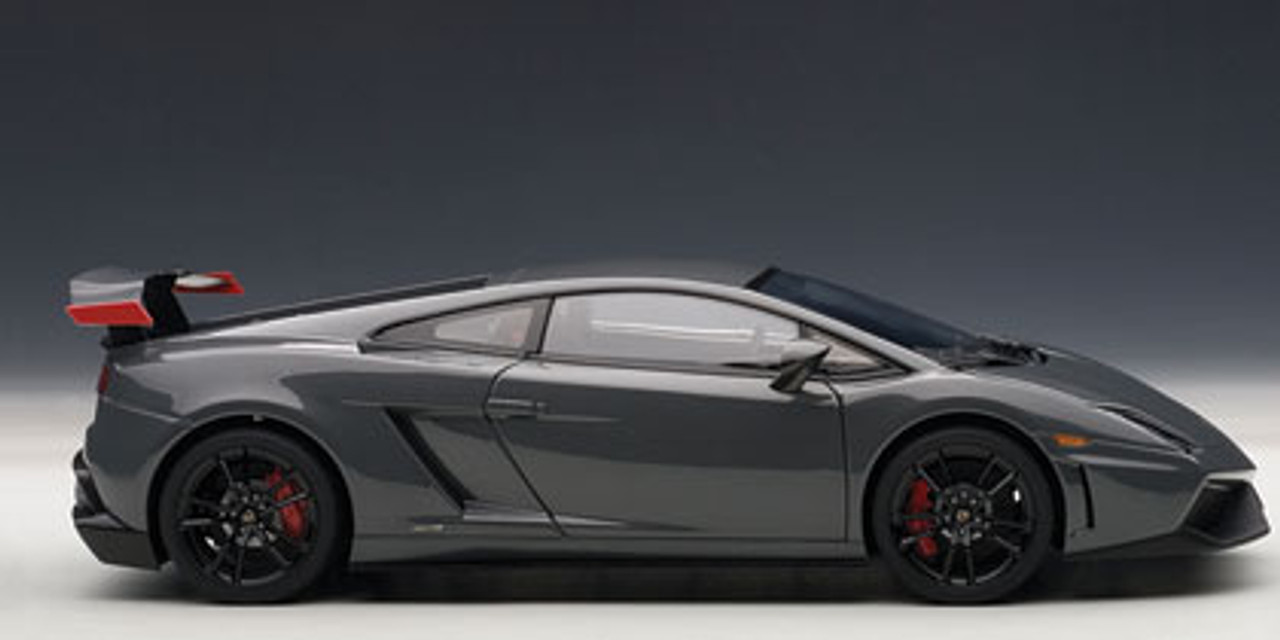 1/18 AUTOart Lamborghini Gallardo LP570 SUPERTROFEO STRADALE (GRIGIO  TELESTO/GREY) Diecast Car Model