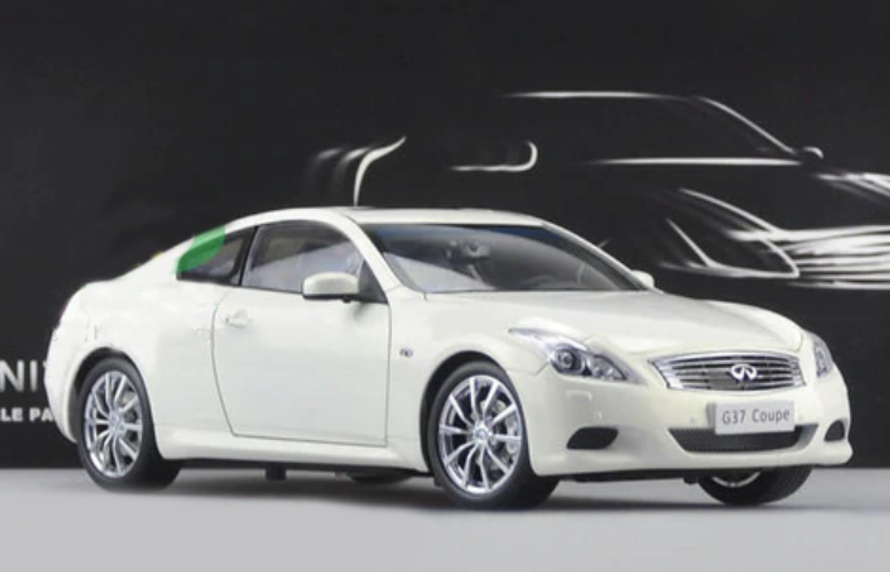 1/18 Dealer Edition Infiniti G37S Q60 Coupe (White) Diecast Car Model