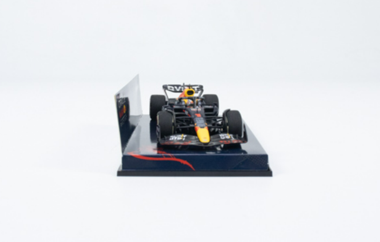 1/43 Minichamps 2022 Formula 1 Max Verstappen Red Bull RB18 #1 Winner USA GP Formula 1 World Champion Car Model