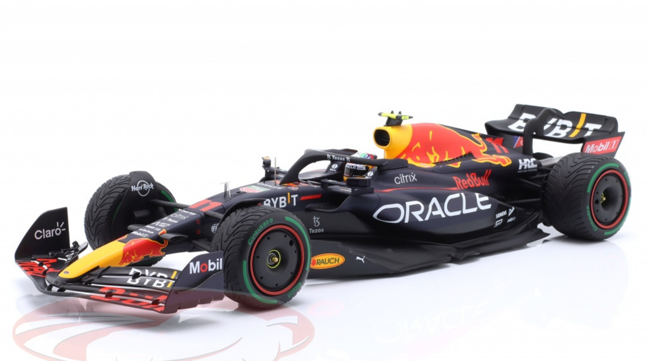 1/18 Spark 2022 Formula 1 Oracle Red Bull Racing RB18 No.11 Oracle Red Bull Racing  Winner Singapore GP 2022 Sergio Perez Car Model
