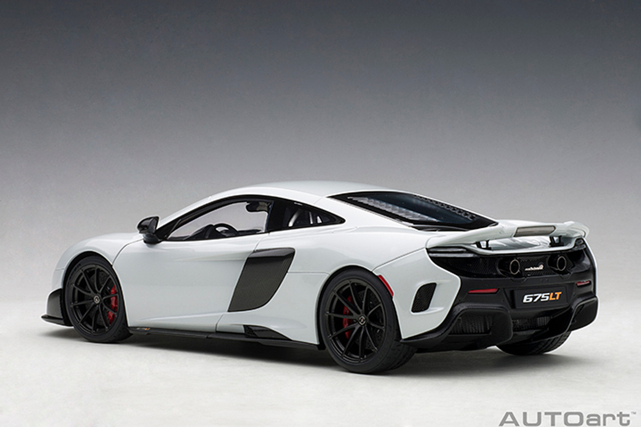 TOPSPEED 1/18マクラーレン675LT 1/18 AUTOart McLaren 675LT (Silica White) Car Model - LIVECARMODEL.com