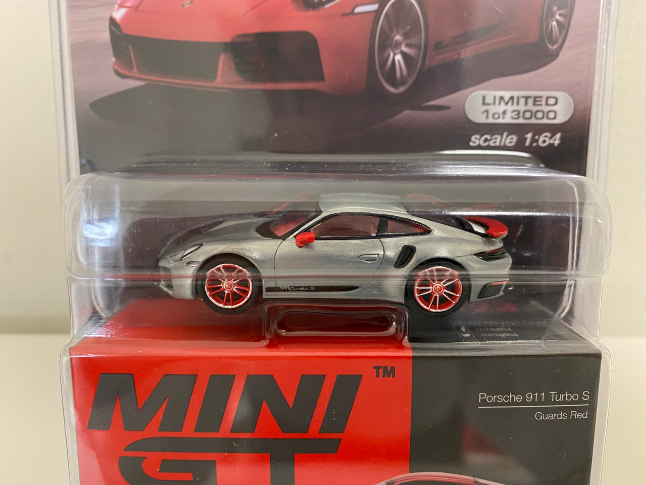 CHASE CAR 1/64 Mini GT Porsche 911 Turbo S 992 (Silver Grey