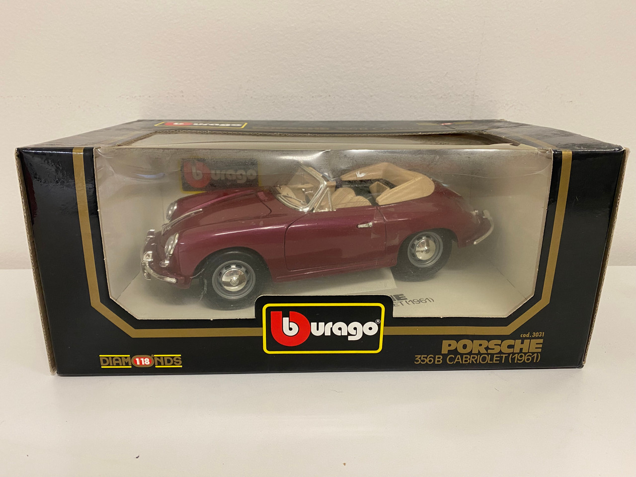 USED Condition 1/18 BBurago 1961 Porsche 356B Cabriolet (Maroon Dark Red)  Diecast Car Model