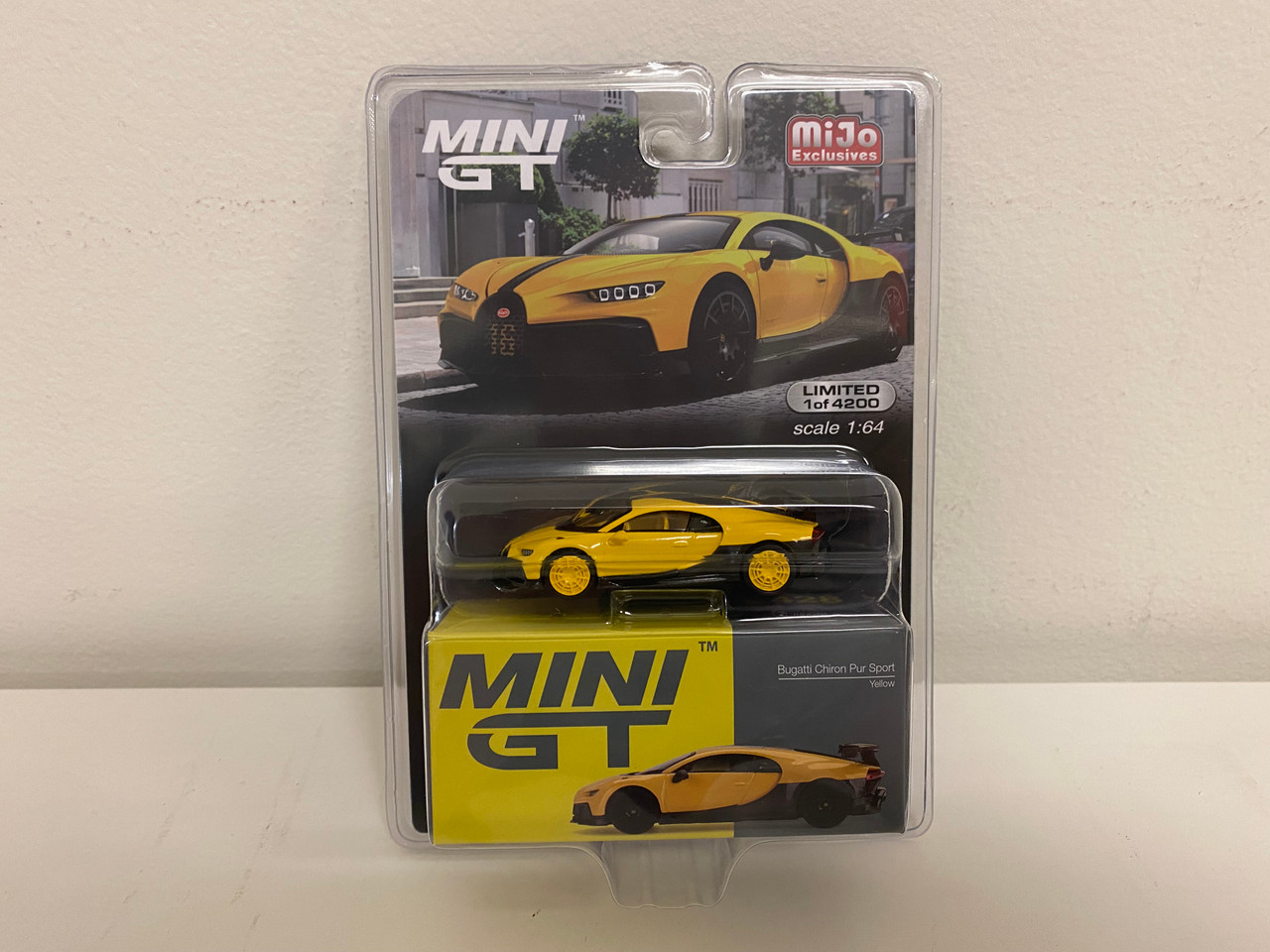 CHASE CAR 1/64 MINI GT Bugatti Chiron Pur Sport (Yellow with Yellow Wheels) Diecast Car Model