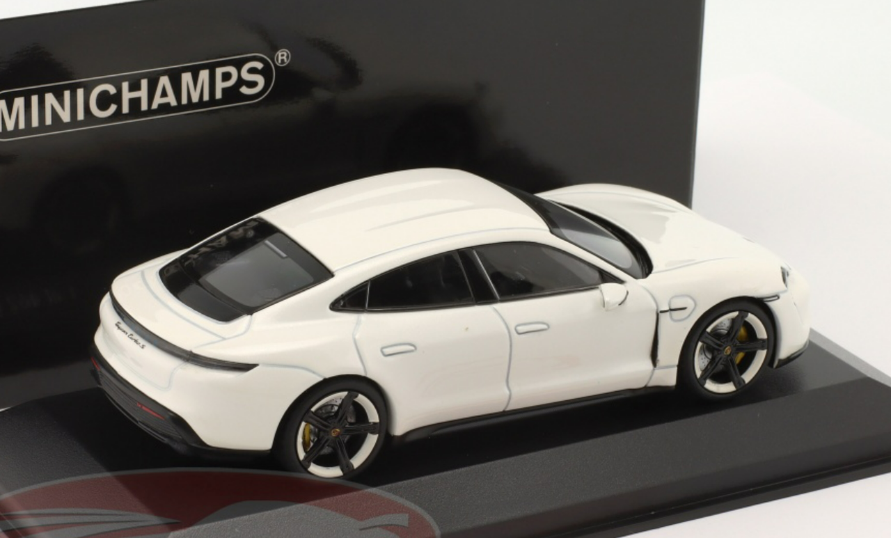 1/43 Minichamps Porsche Taycan Turbo S (Carrera White Metallic) Car Model