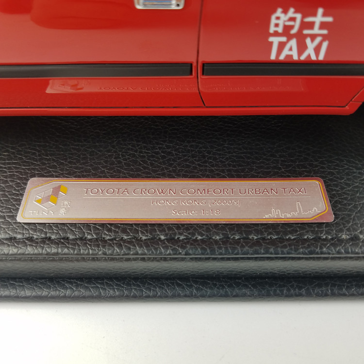 1/18 TINY Hong Kong Toyota Crown Comfort Urban Taxi Resin Car