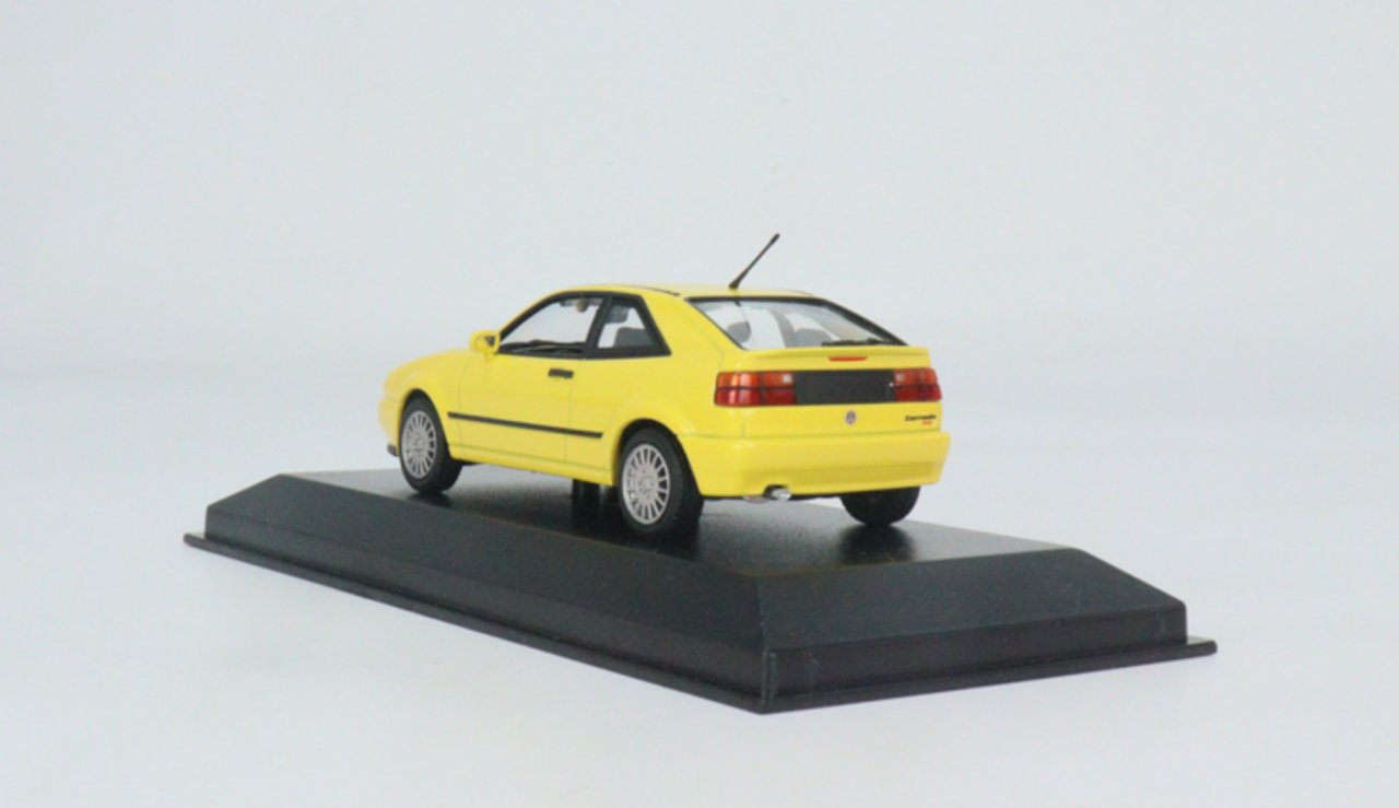 1/43 Minichamps 1990 Volkswagen VW Corrado G60 (Yellow) Car Model