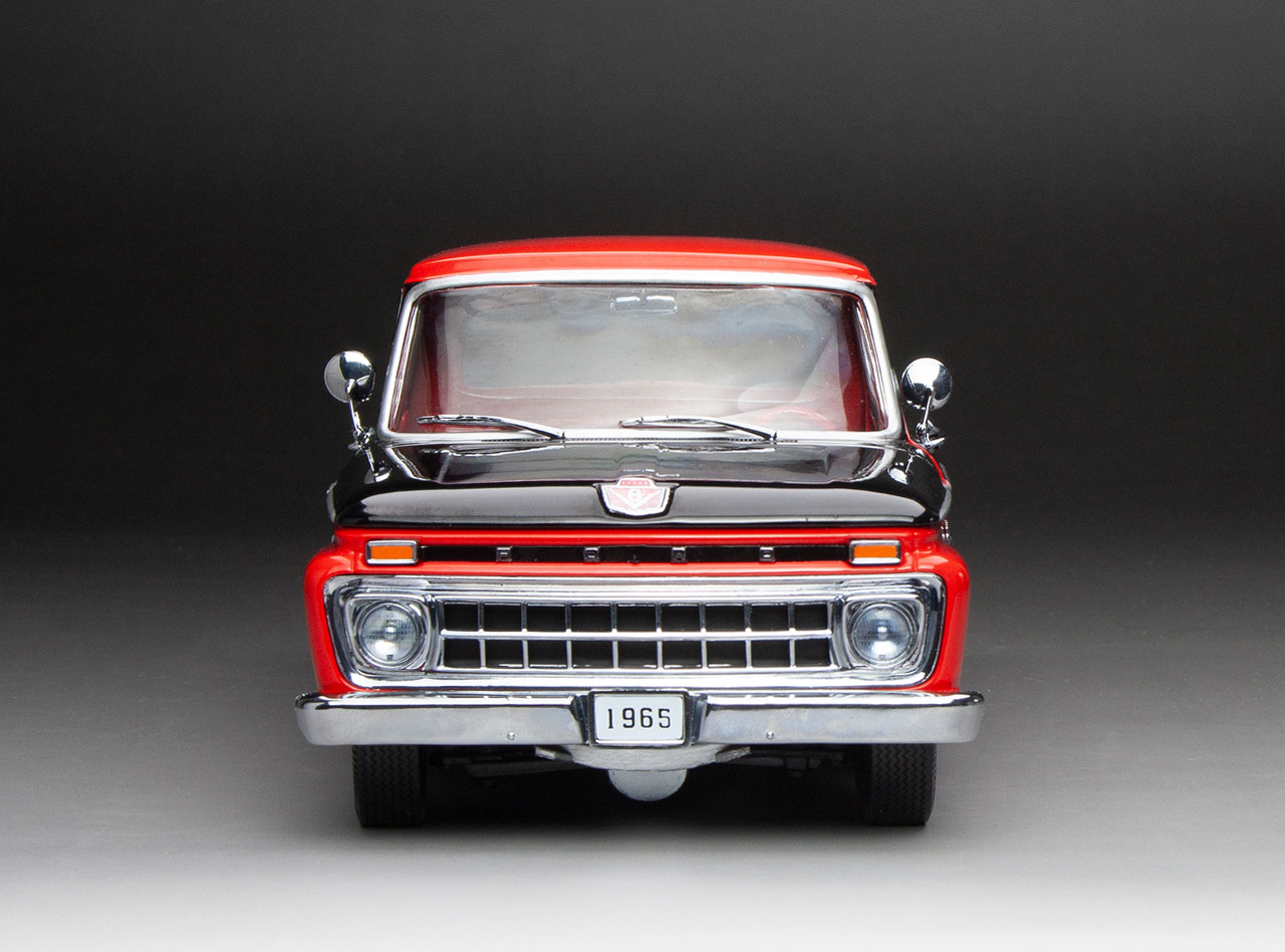 1/18 Sunstar 1965 Ford F-100 Custom Cab Pickup (Red) Diecast Car Model