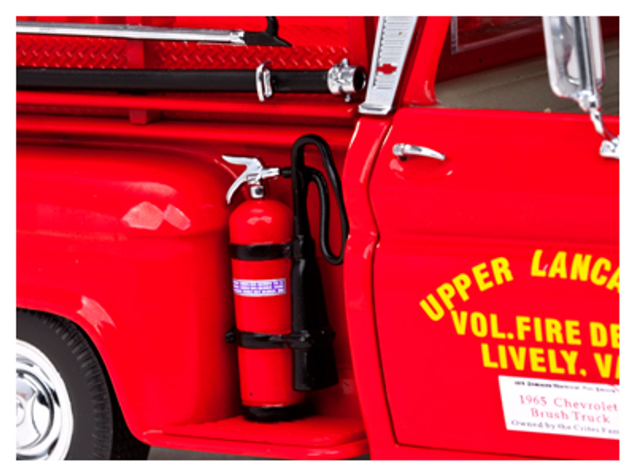1/18 Sunstar 1965 Chevrolet C-20 Fire Truck Diecast Car