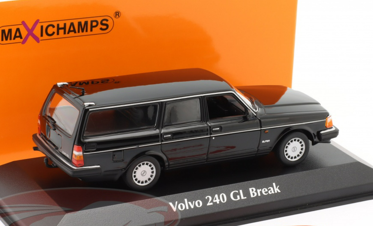 1/43 Minichamps 1986 Volvo 240 GL Break (Black) Car Model