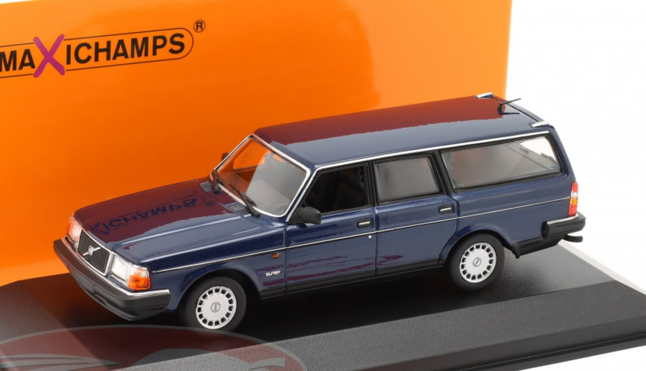 1/43 Minichamps 1986 Volvo 240 GL Break (Dark Blue Metallic) Car Model