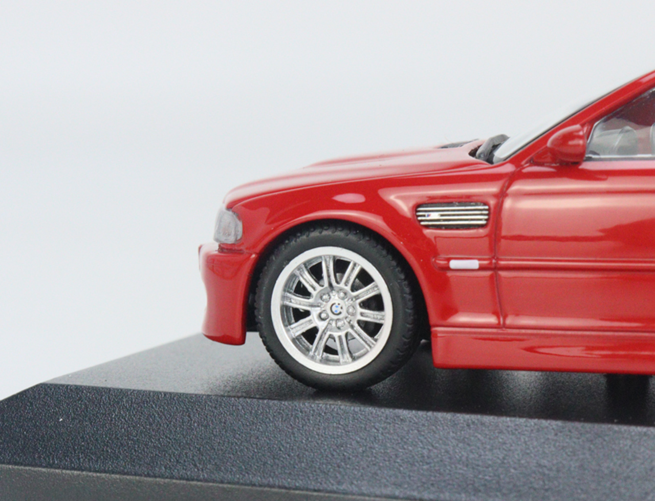 1/43 Minichamps 2001 BMW M3 (E46) Coupe (Red) Car Model