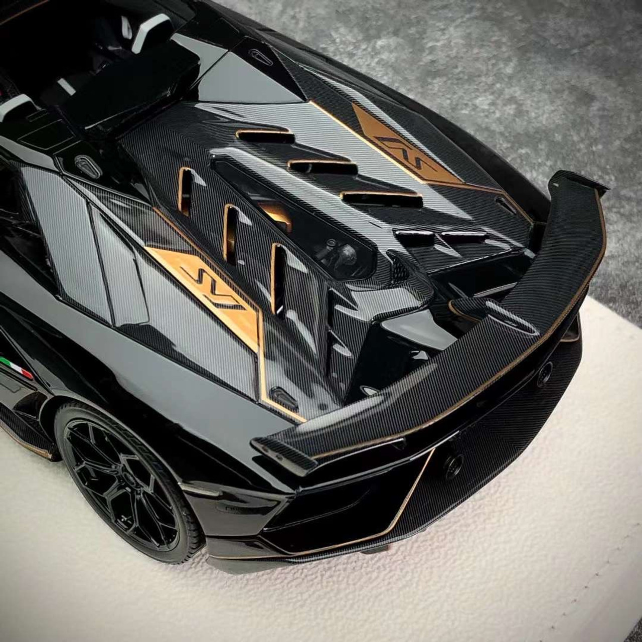 1/18 Makeup Lamborghini Aventador SVJ #63 (Black) Resin Car Model