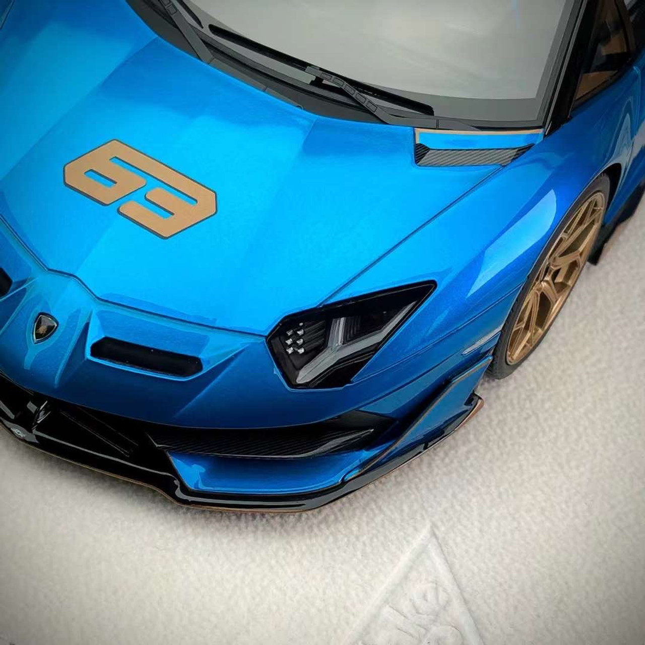 1/18 Makeup Lamborghini Aventador SVJ #63 (Blue) Resin Car Model