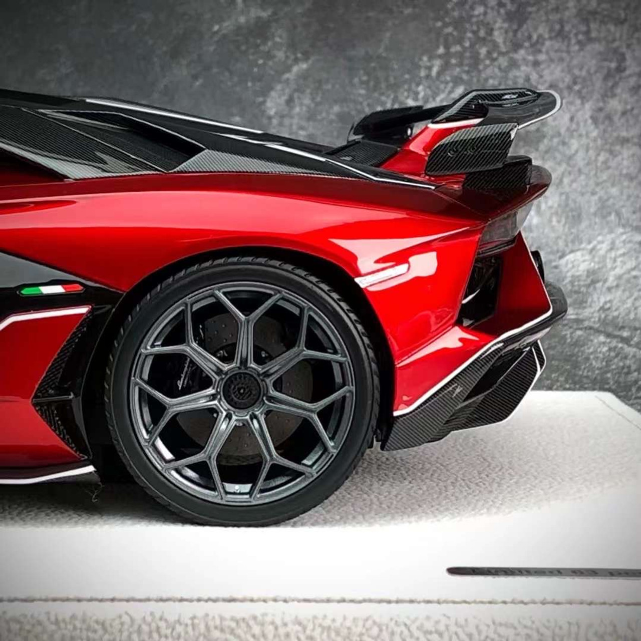 1/18 Makeup Lamborghini Aventador SVJ #63 (Red) Resin Car Model