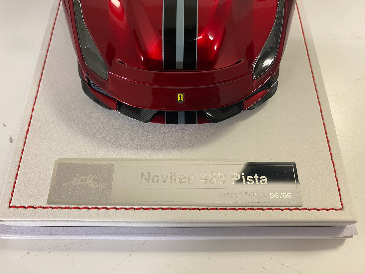 1/18 Ivy Novitec Ferrari 488 Pista (Rosso Fiorano Red) Resin Car 