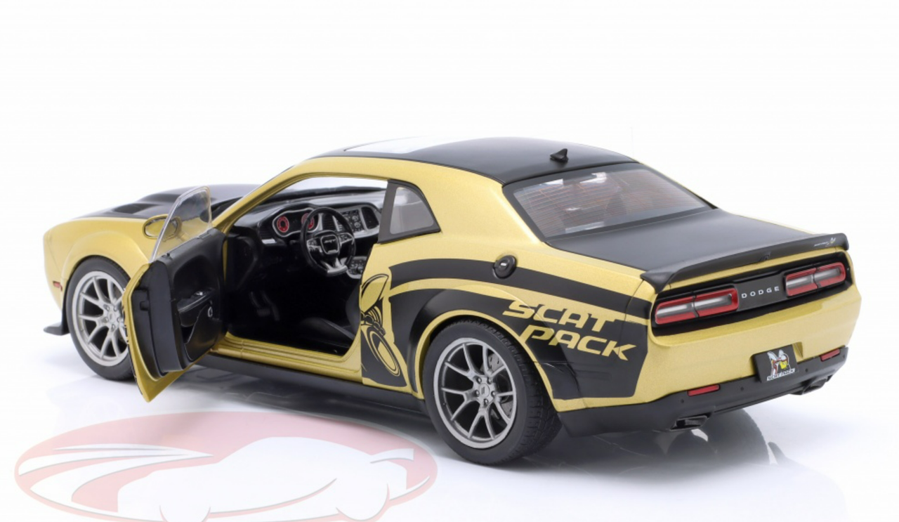 1/18 Solido 2020 Dodge Challenger R/T Scat Pack Widebody Streetfighter Goldrush Diecast Car Model
